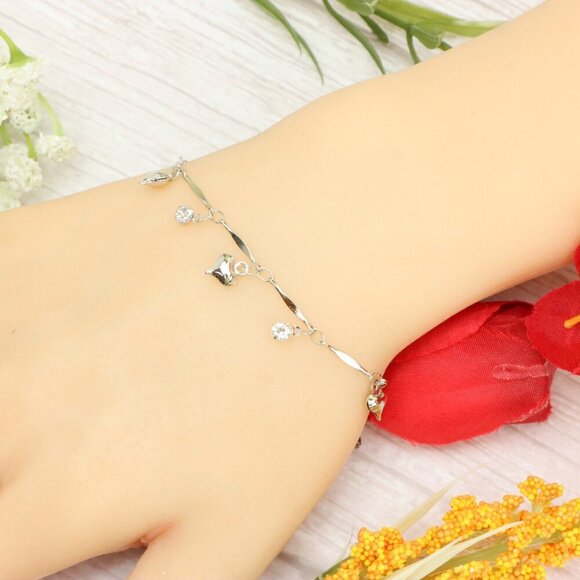 "Trendy Handmade Bracelet – A Thoughtful Gift for Girls & Women | UNVRC1134 - Picture 2 of 10